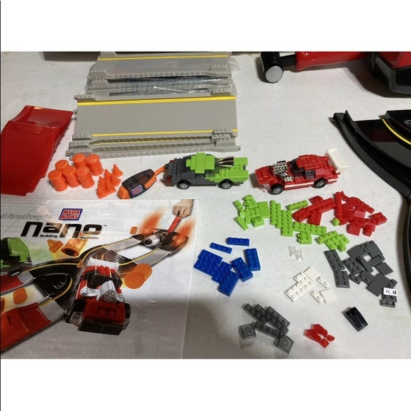 Mega bloks nano building system speedway #5990 - Picture 4 of 9